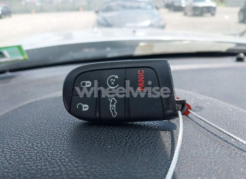 Photo 11 of 2015 Chrysler 300 300S (VIN 2C3CCAGG4FH787184)