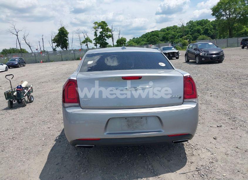 Photo 16 of 2015 Chrysler 300 300S (VIN 2C3CCAGG4FH787184)