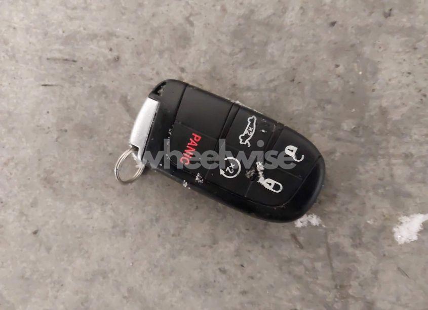 Photo 11 of 2015 Chrysler 300 300S (VIN 2C3CCAGG4FH892372)