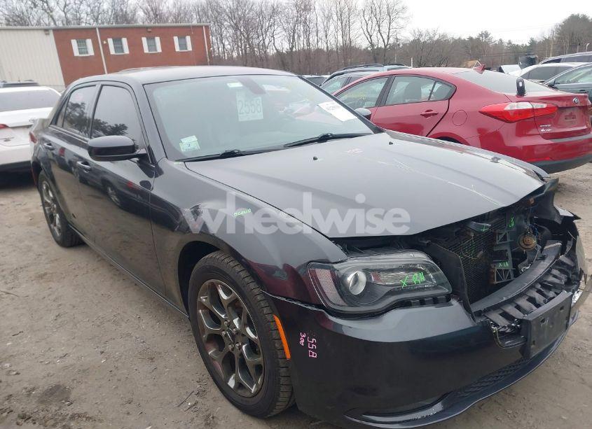 2015 Chrysler 300 300S (VIN 2C3CCAGG5FH814392) main photo