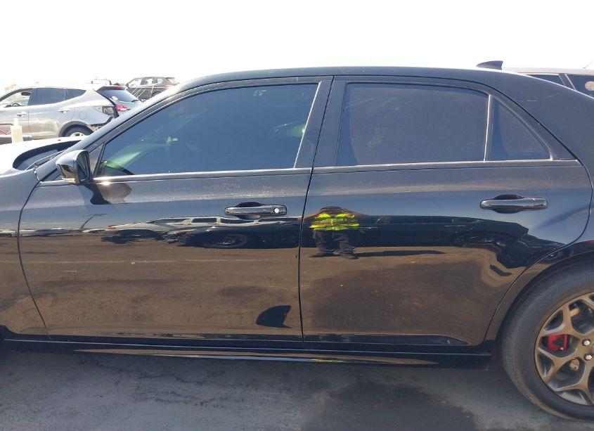 Photo 13 of 2016 Chrysler 300 300S ALLOY EDITION (VIN 2C3CCAGG5GH270302)