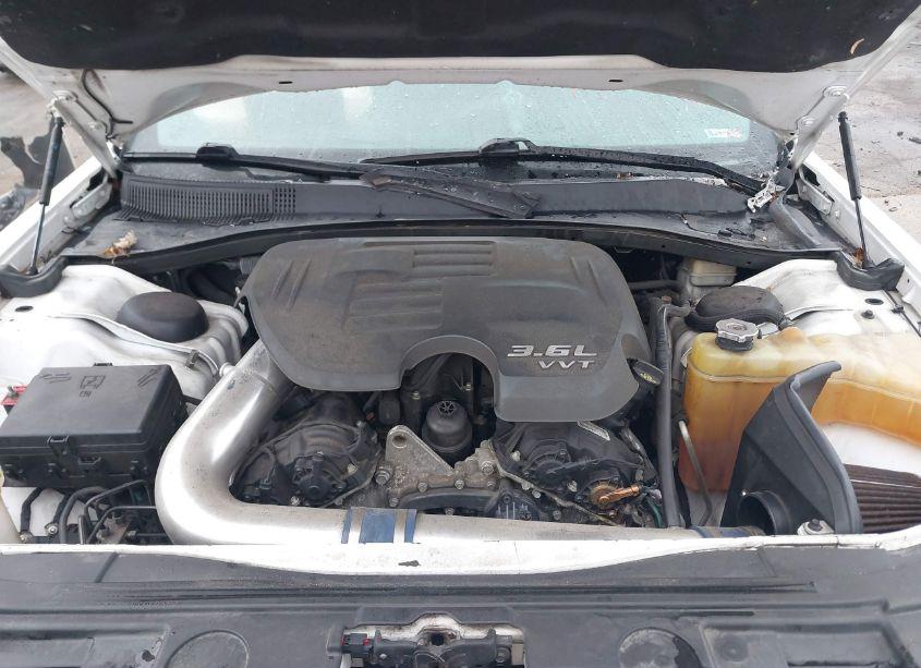 Photo 10 of 2014 Chrysler 300 300S (VIN 2C3CCAGG6EH240089)