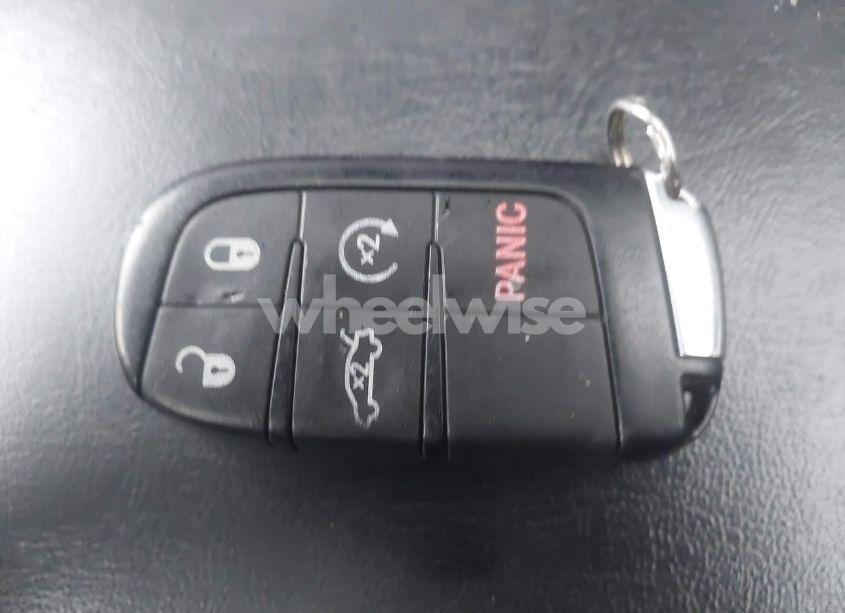 Photo 11 of 2014 Chrysler 300 300S (VIN 2C3CCAGG6EH352911)