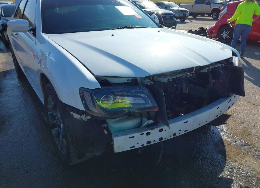 Photo 18 of 2015 Chrysler 300 300S (VIN 2C3CCAGG6FH814448)