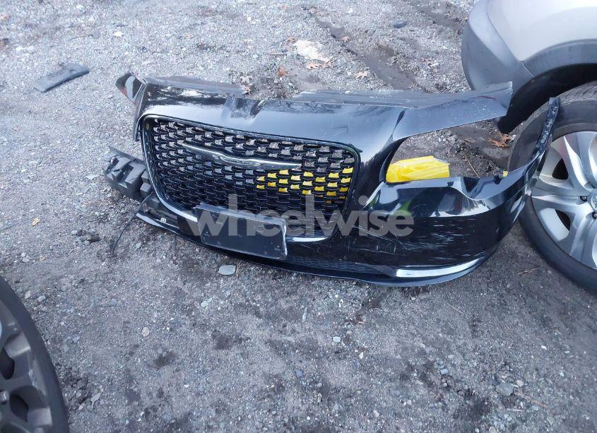 Photo 11 of 2015 Chrysler 300 300S (VIN 2C3CCAGG7FH904546)