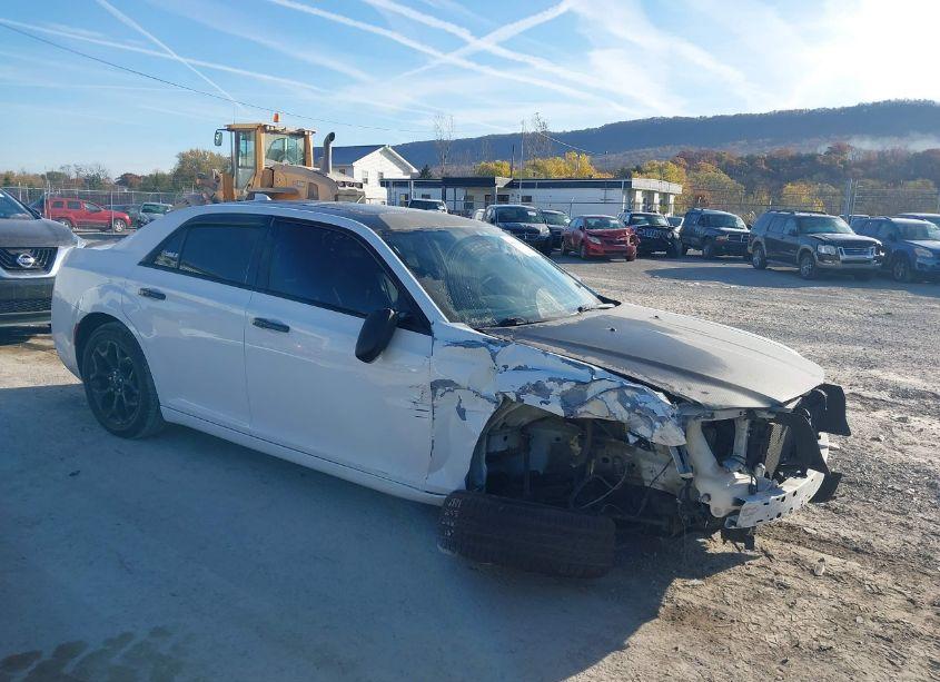 2015 Chrysler 300 300S (VIN 2C3CCAGG7FH909052) main photo
