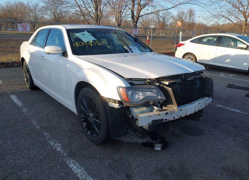 2012 Chrysler 300 S V6 (VIN 2C3CCAGG8CH160211) main photo