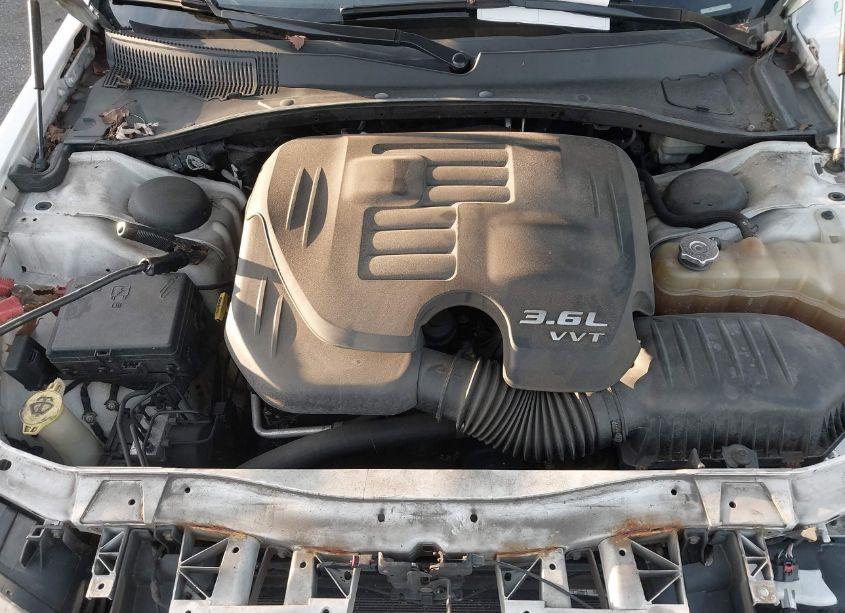 Photo 10 of 2012 Chrysler 300 S V6 (VIN 2C3CCAGG8CH160211)