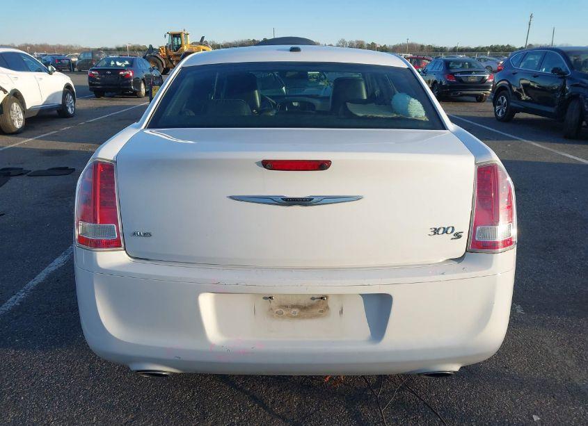 Photo 16 of 2012 Chrysler 300 S V6 (VIN 2C3CCAGG8CH160211)