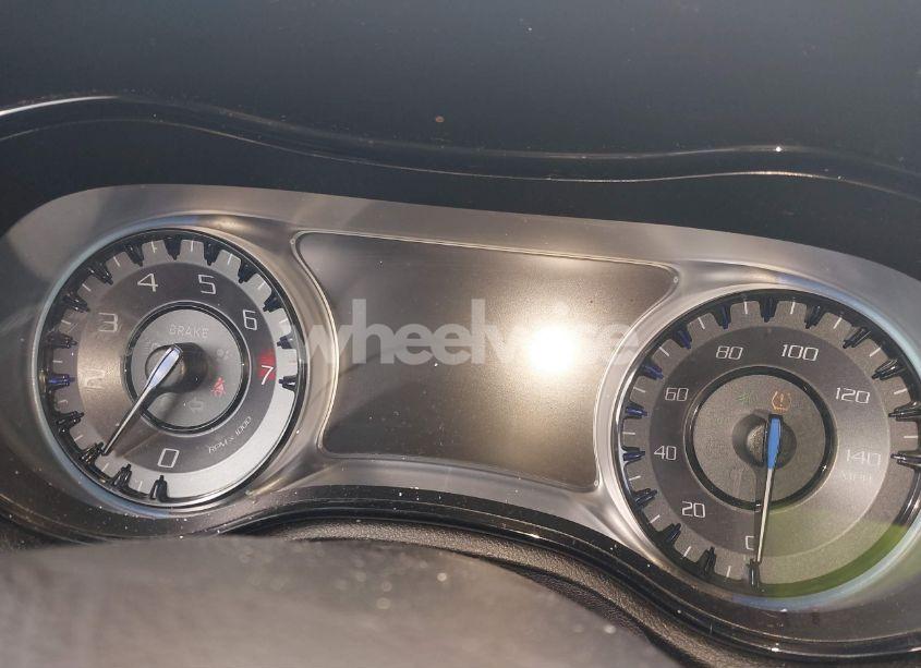 Photo 15 of 2015 Chrysler 300 300S (VIN 2C3CCAGG8FH904488)