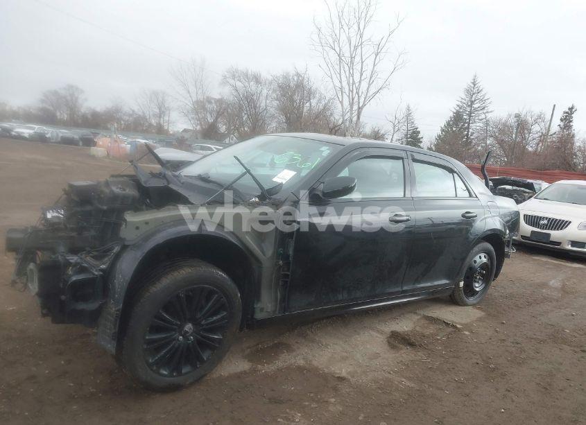 Photo 14 of 2016 Chrysler 300 (VIN 2C3CCAGG8GH296361)
