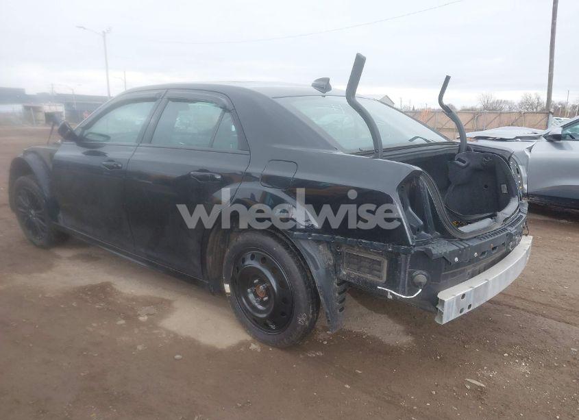 Photo 3 of 2016 Chrysler 300 (VIN 2C3CCAGG8GH296361)