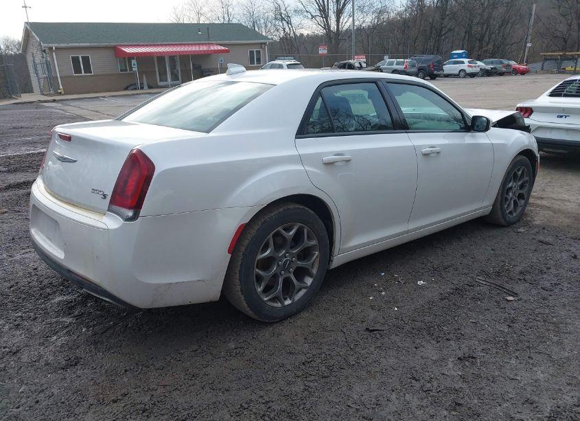 Photo 4 of 2015 Chrysler 300 (VIN 2C3CCAGG9FH808871)