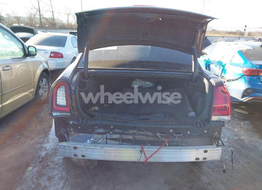 Photo 16 of 2016 Chrysler 300 300S (VIN 2C3CCAGG9GH170915)