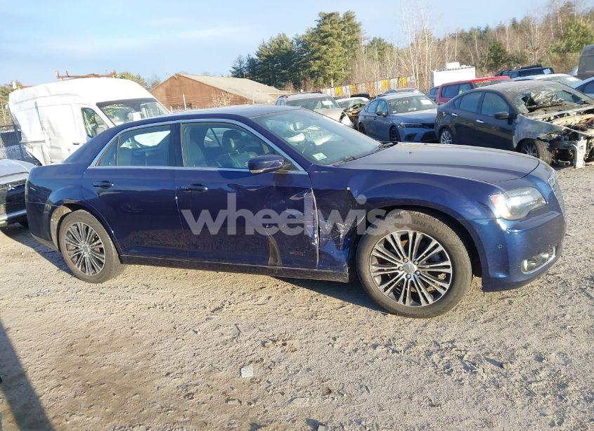 Photo 13 of 2014 Chrysler 300 300S (VIN 2C3CCAGGXEH183881)