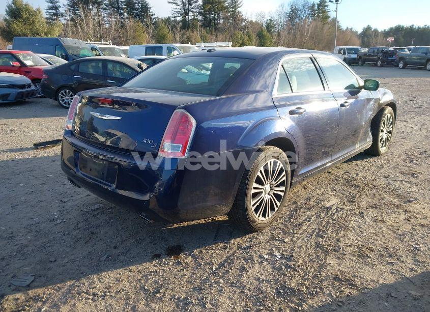 Photo 4 of 2014 Chrysler 300 300S (VIN 2C3CCAGGXEH183881)