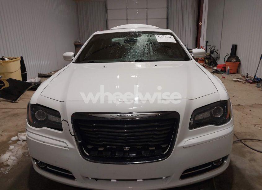 Photo 13 of 2014 Chrysler 300 300S (VIN 2C3CCAGGXEH384728)