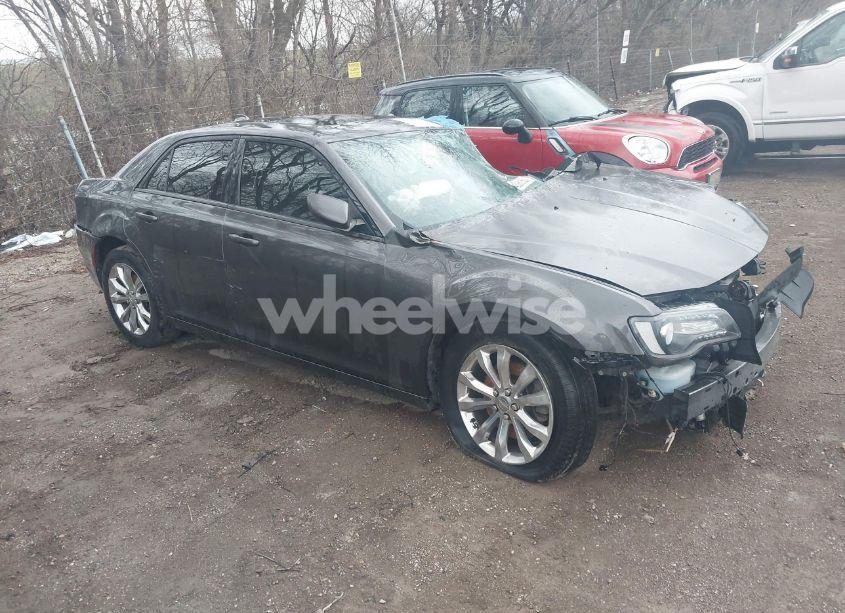 2015 Chrysler 300 300S (VIN 2C3CCAGGXFH793040) main photo