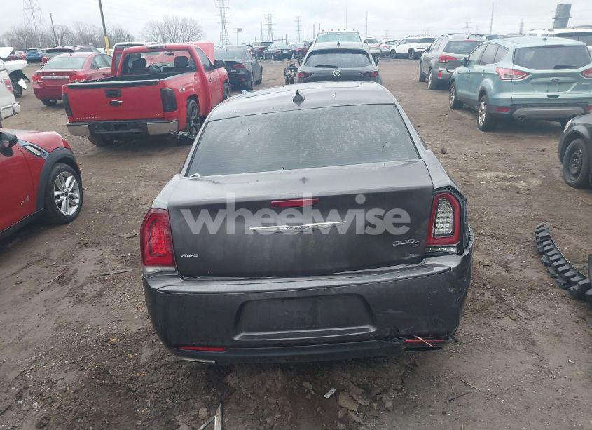 Photo 15 of 2015 Chrysler 300 300S (VIN 2C3CCAGGXFH793040)