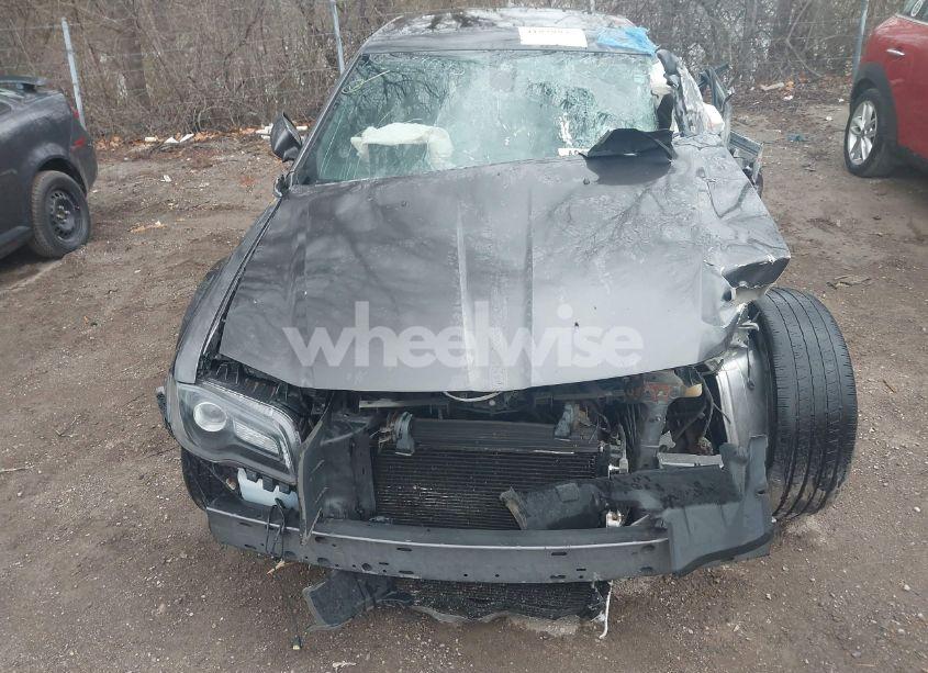 Photo 16 of 2015 Chrysler 300 300S (VIN 2C3CCAGGXFH793040)