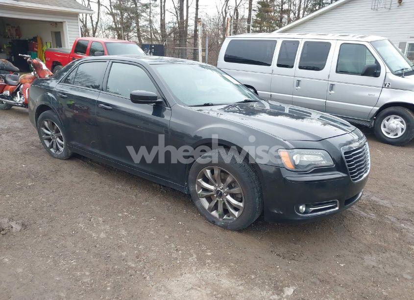2014 Chrysler 300 300S (VIN 2C3CCAGT3EH236935) main photo