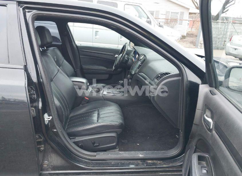 Photo 5 of 2014 Chrysler 300 300S (VIN 2C3CCAGT3EH236935)