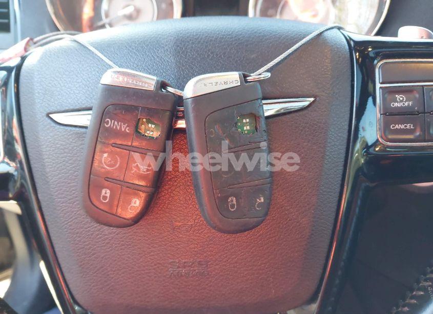 Photo 11 of 2013 Chrysler 300 300S (VIN 2C3CCAGT5DH652855)