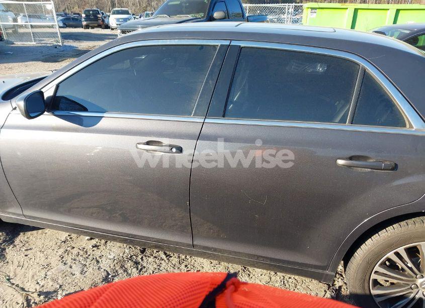 Photo 14 of 2013 Chrysler 300 300S (VIN 2C3CCAGT5DH652855)