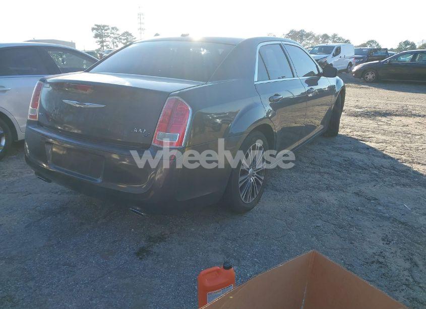Photo 4 of 2013 Chrysler 300 300S (VIN 2C3CCAGT5DH652855)