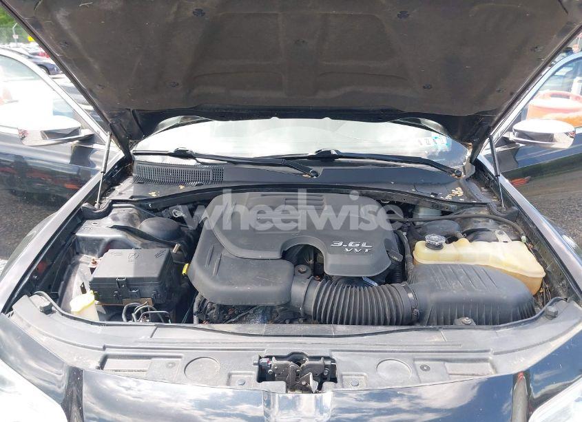 Photo 10 of 2012 Chrysler 300 LIMITED (VIN 2C3CCAHG1CH122981)