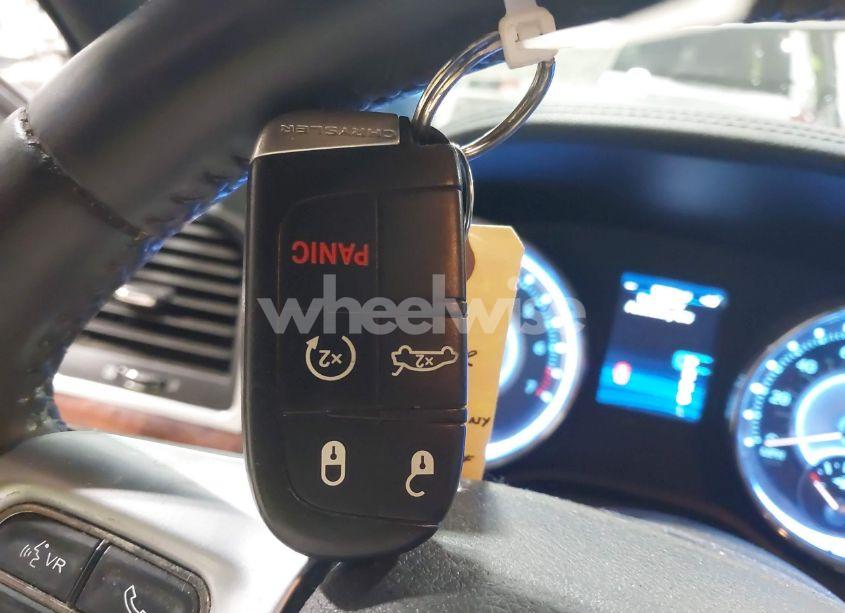 Photo 11 of 2012 Chrysler 300 LIMITED (VIN 2C3CCAHG4CH184942)