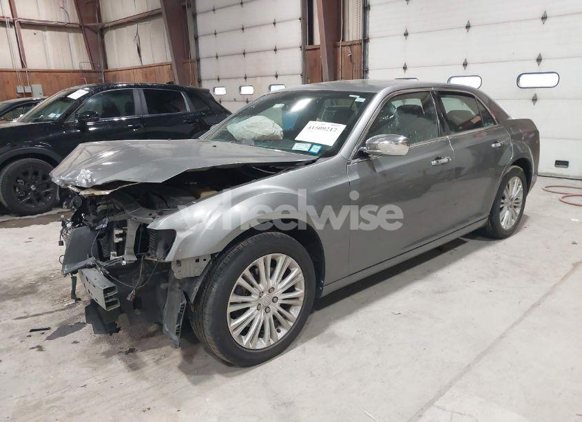 Photo 2 of 2012 Chrysler 300 LIMITED (VIN 2C3CCAHG4CH184942)