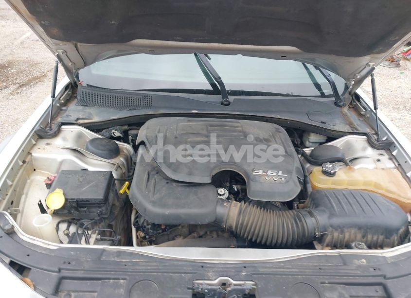 Photo 10 of 2012 Chrysler 300 LIMITED (VIN 2C3CCAHG5CH217107)