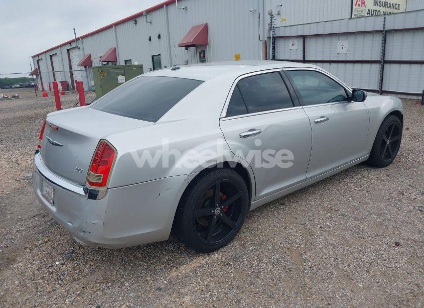Photo 4 of 2012 Chrysler 300 LIMITED (VIN 2C3CCAHG5CH217107)