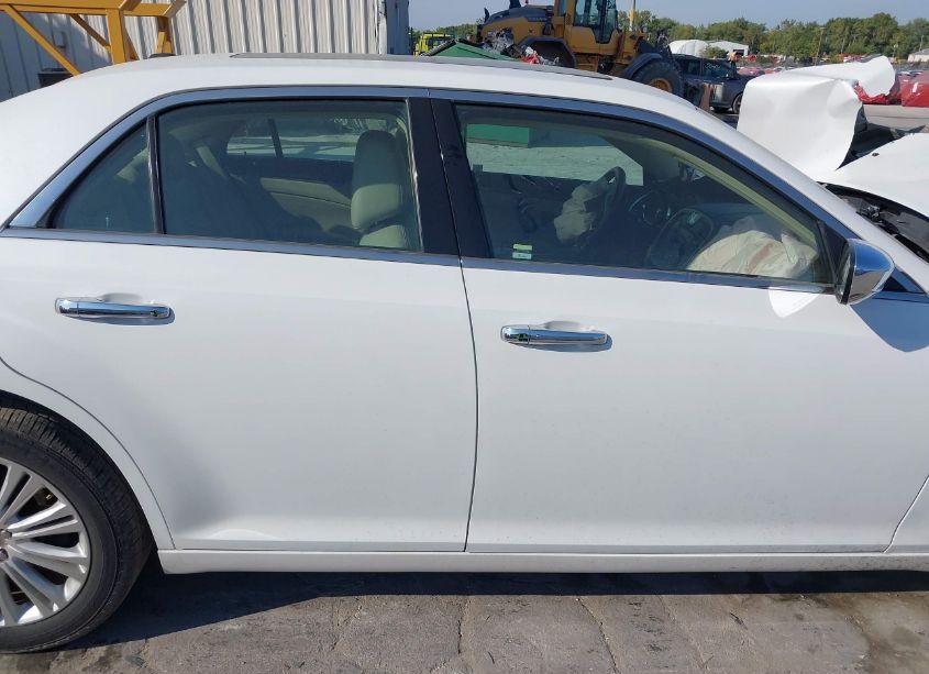 Photo 13 of 2012 Chrysler 300 LIMITED (VIN 2C3CCAHG6CH179919)