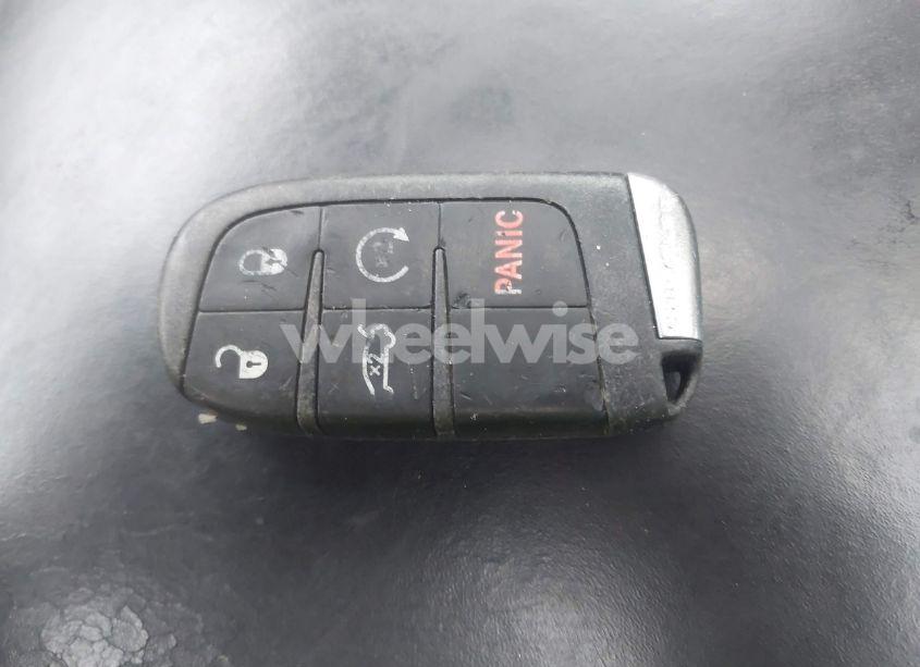 Photo 11 of 2013 Chrysler 300c JOHN VARVATOS LUXURY EDITION AWD (VIN 2C3CCAJTXDH621920)