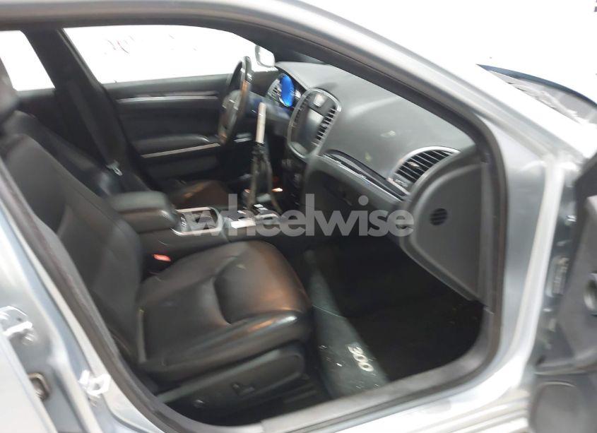 Photo 5 of 2013 Chrysler 300c AWD (VIN 2C3CCAKG0DH604318)