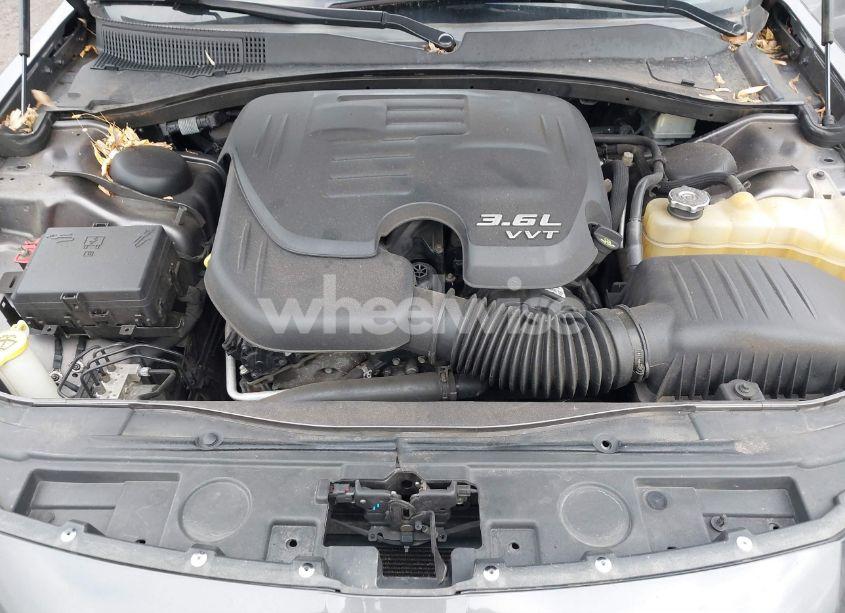 Photo 10 of 2016 Chrysler 300c AWD (VIN 2C3CCAKG2GH208394)