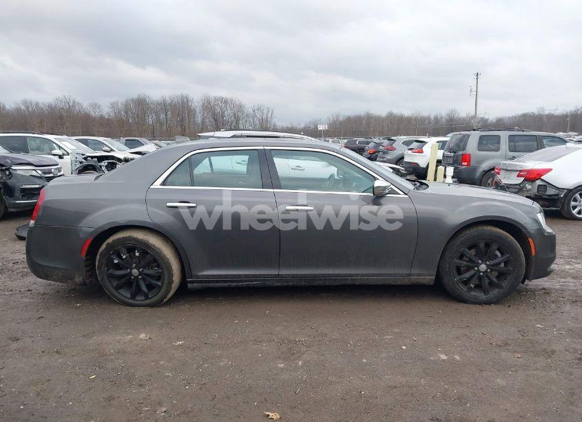 Photo 13 of 2016 Chrysler 300c AWD (VIN 2C3CCAKG2GH208394)