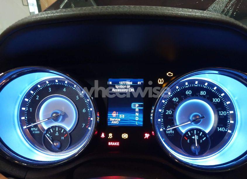 Photo 7 of 2014 Chrysler 300c AWD (VIN 2C3CCAKG4EH331465)