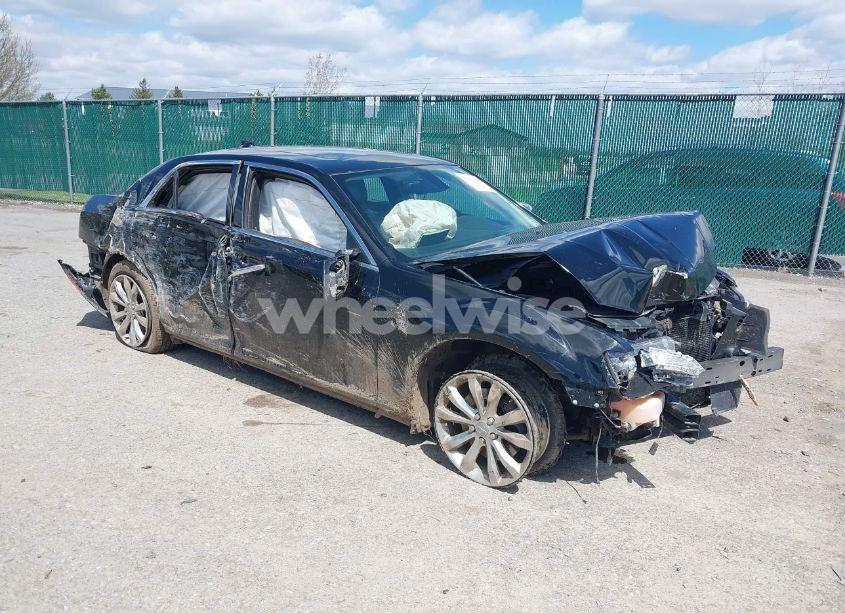 2016 Chrysler 300c AWD (VIN 2C3CCAKG4GH325443) main photo