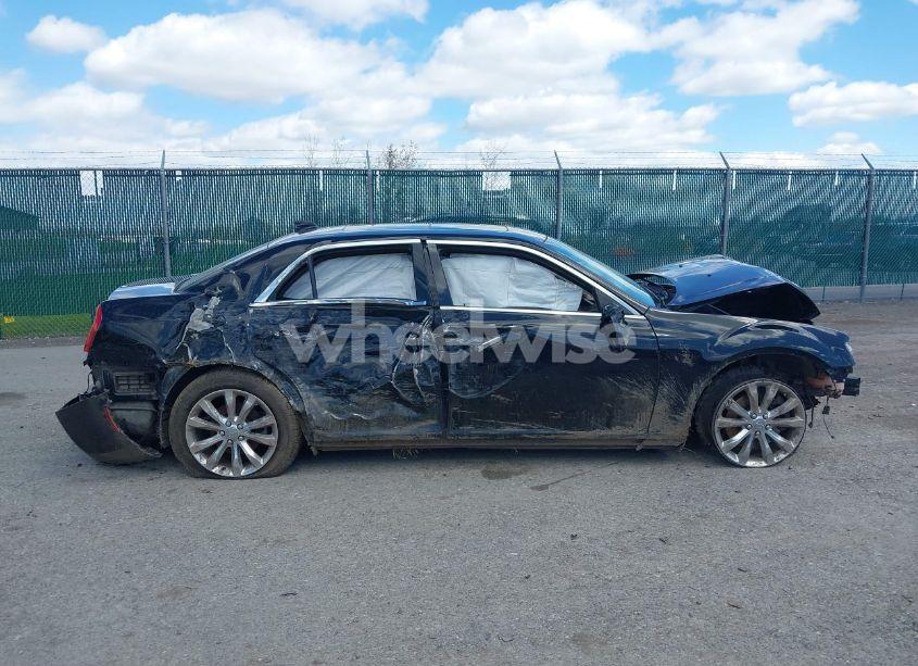 Photo 13 of 2016 Chrysler 300c AWD (VIN 2C3CCAKG4GH325443)