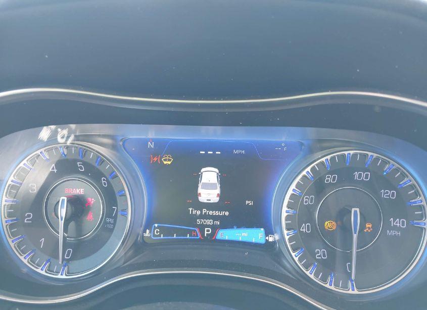 Photo 7 of 2019 Chrysler 300 LIMITED AWD (VIN 2C3CCAKG4KH690861)