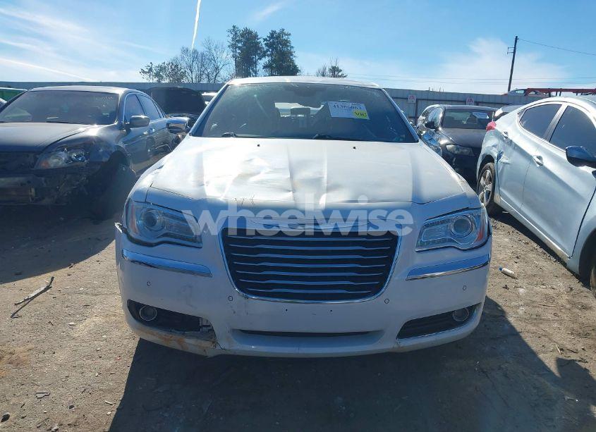 Photo 12 of 2013 Chrysler 300c AWD (VIN 2C3CCAKG6DH602475)