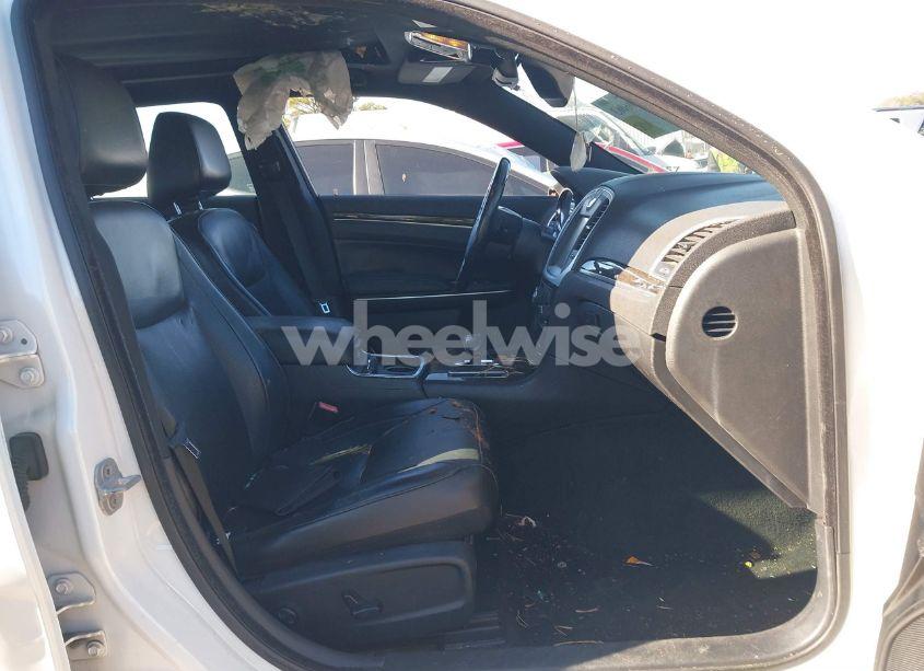 Photo 5 of 2013 Chrysler 300c AWD (VIN 2C3CCAKG6DH602475)