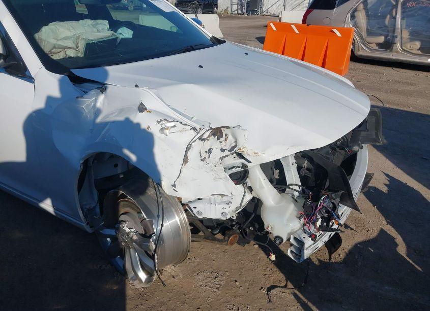 Photo 6 of 2019 Chrysler 300 LIMITED AWD (VIN 2C3CCAKG7KH543045)