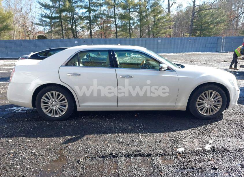 Photo 13 of 2013 Chrysler 300c AWD (VIN 2C3CCAKGXDH733148)