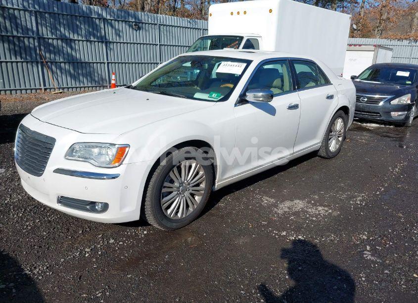 Photo 2 of 2013 Chrysler 300c AWD (VIN 2C3CCAKGXDH733148)