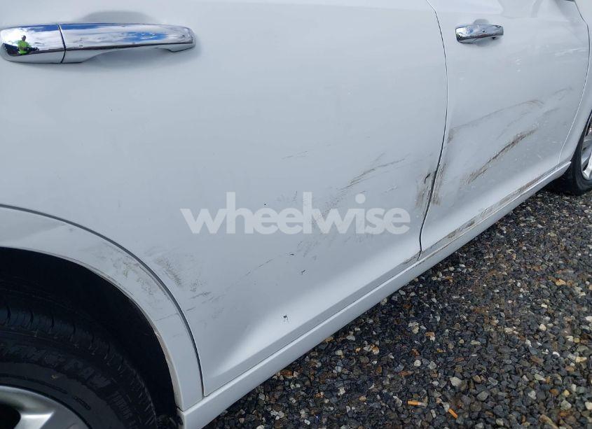 Photo 18 of 2019 Chrysler 300 LIMITED AWD (VIN 2C3CCAKGXKH577948)