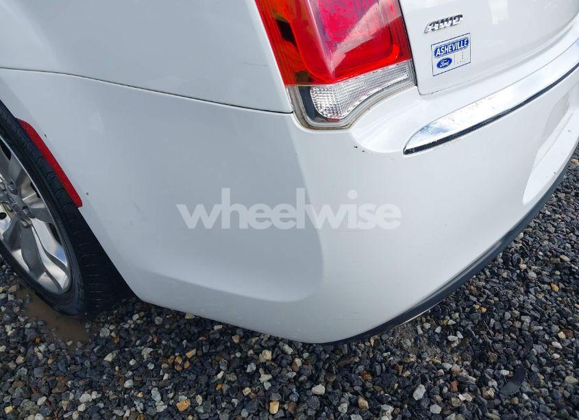 Photo 21 of 2019 Chrysler 300 LIMITED AWD (VIN 2C3CCAKGXKH577948)